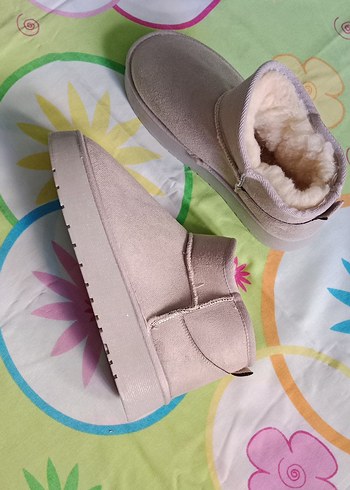 Bej Kadın Peluş Dolgulu Topuklu Bot - Görsel 3