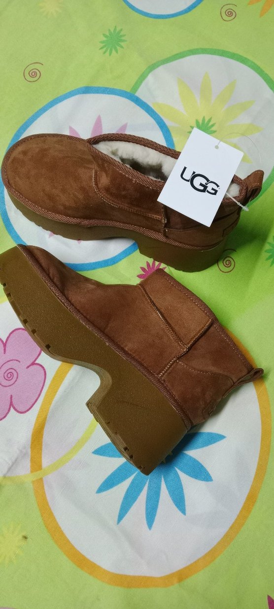 UGG Kahverengi Süet Kadın Dolgu Topuk Bot - Görsel 4