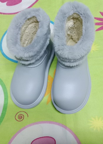Kız Çocuk Gri Kürklü Kauçuk Bot - Görsel 4