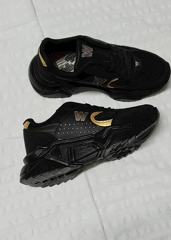Skechers ürünü