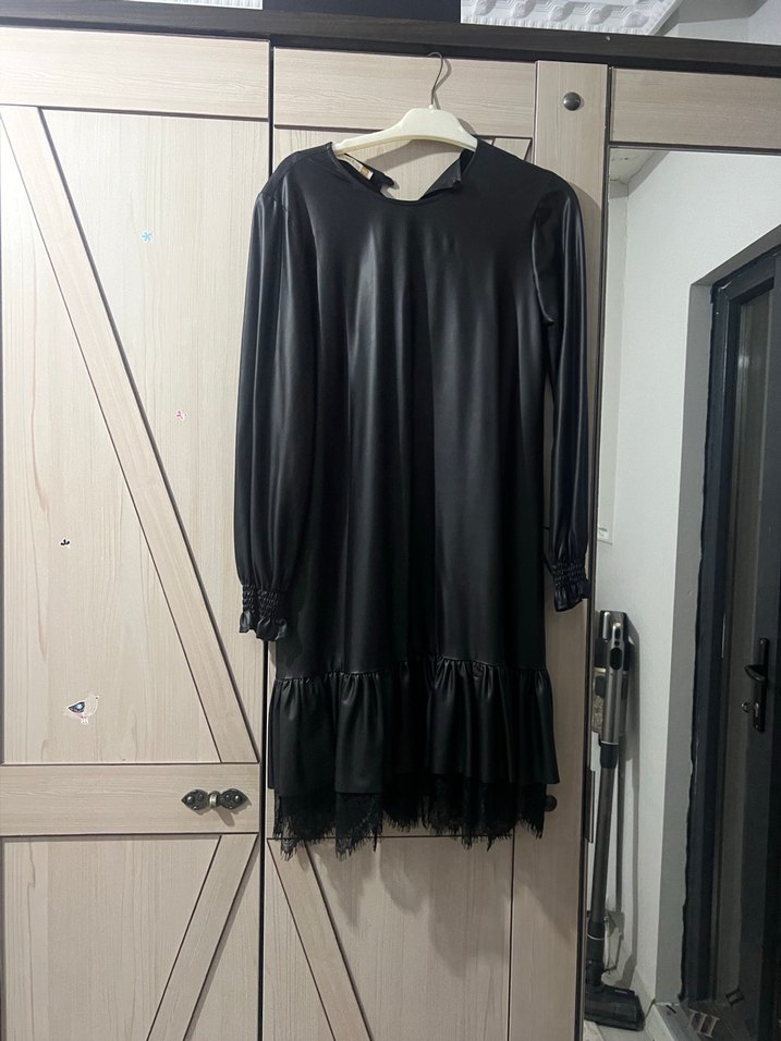 Siyah Deri Uzun Kollu dantel detaylı Elbise - Görsel 2