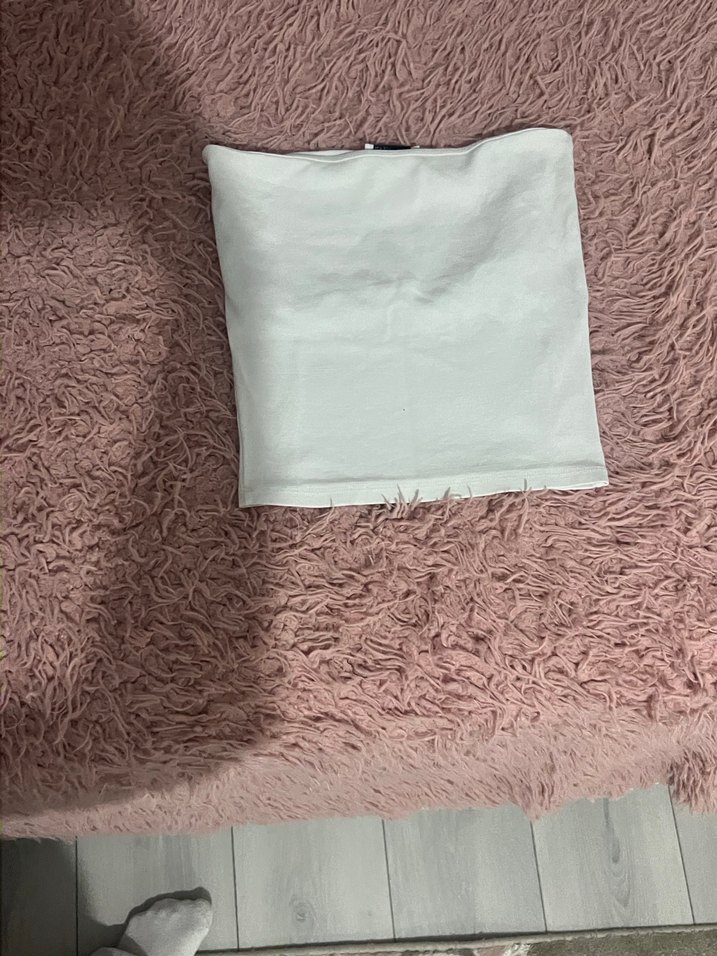 Beyaz straplez crop - Görsel 2