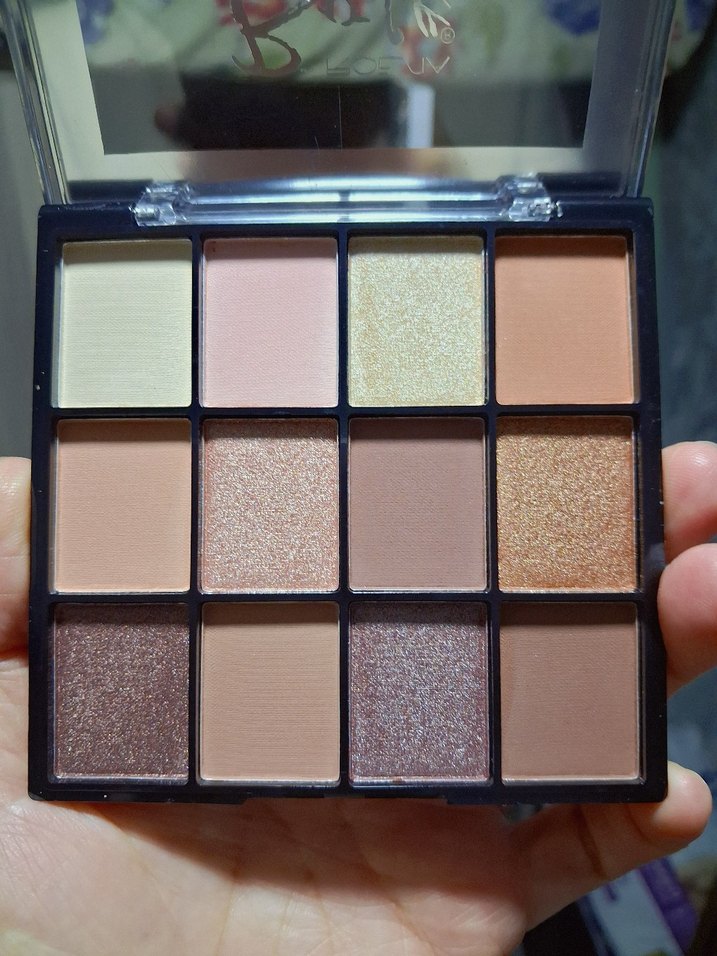 Bej Tonlarda Göz Farı Paleti - Görsel 3