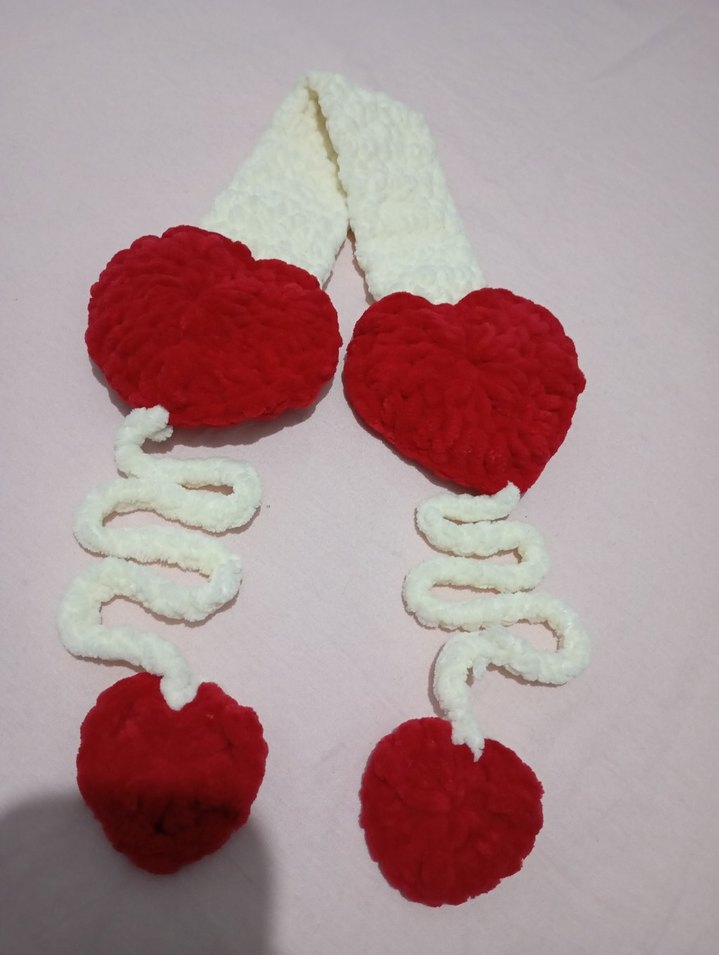 Kırmızı Kalp Detaylı Kadın Örgü Şal - Görsel 5