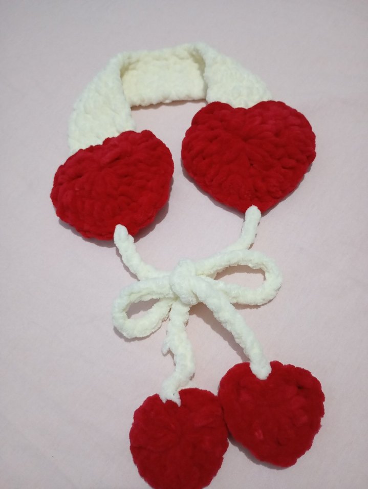 Kırmızı Kalp Detaylı Kadın Örgü Şal - Görsel 4