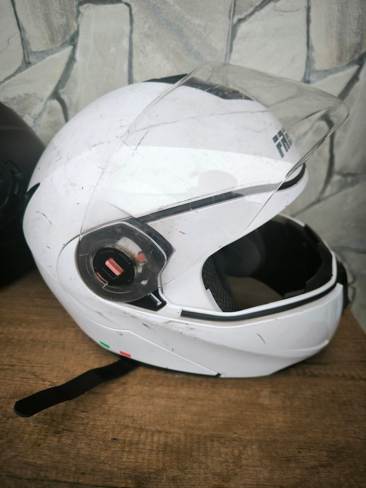 Beyaz Motosiklet Kaskı - Görsel 4