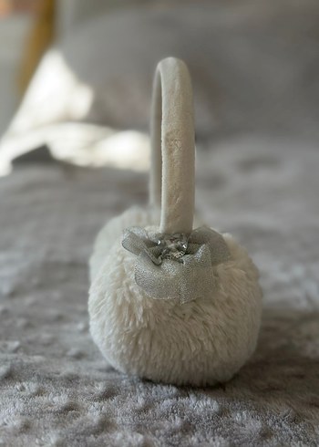 Beyaz Kürklü Kız Kulaklık - Görsel 2