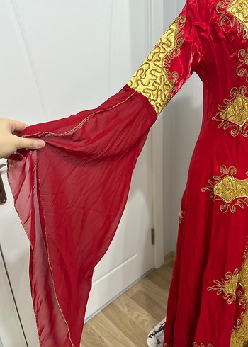 Kadın Altın Nakışlı Uzun Kına Elbisesi - Görsel 3