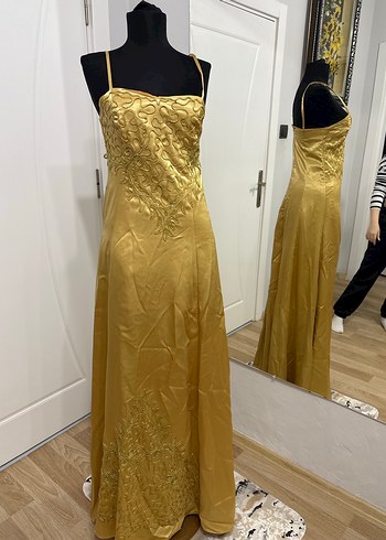 Kadın Altın Nakışlı Uzun Kına Elbisesi - Görsel 4