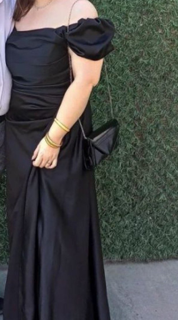 Siyah Saten Uzun Kayık Yaka Kadın Abiye Elbise - Görsel 2