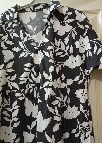 V Yaka Siyah - Beyaz Desenli Mini Elbise - Görsel 6