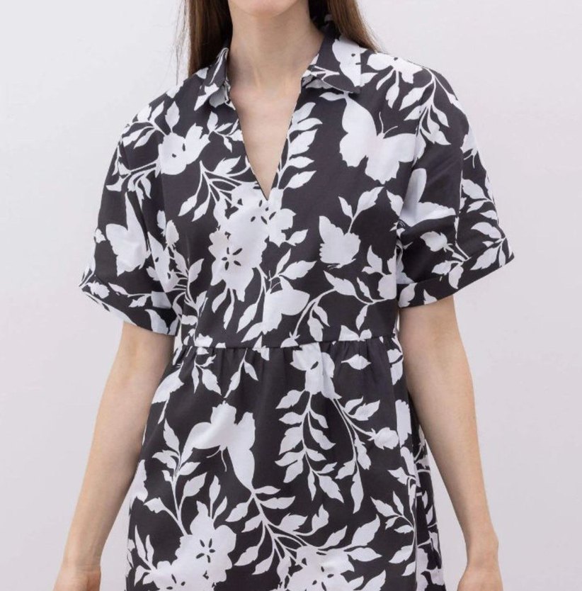 V Yaka Siyah - Beyaz Desenli Mini Elbise - Görsel 2