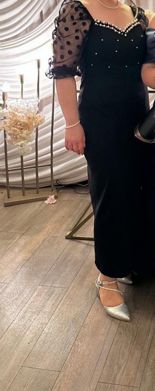 İnci Detaylı Tül Kollu Siyah Uzun Elbise - Görsel 3