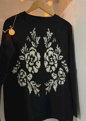 Siyah Çiçek Desenli Örgü Kadın Kazak - Görsel 2