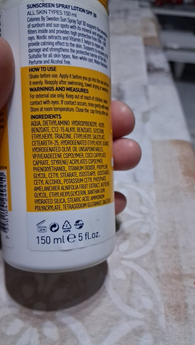 Celenes SPF30 Güneş Koruyucu Sprey Losyon - Görsel 4