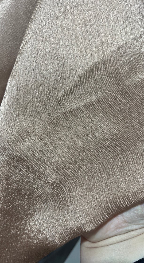 Bej Parlak Kadın Saten Şal başta kayma yapmaz - Görsel 3