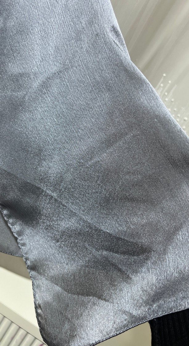 Gri Kadın Drapeli Şal hiç kullanılmadı başta kayma yapmaz - Görsel 3