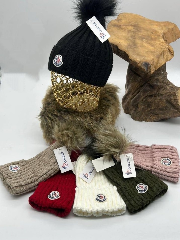 Beyaz Kürklü Kadın Bere - Görsel 2