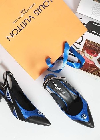 Louis Vuitton Parlak Baskılı Tokalı Stiletto - Görsel 10