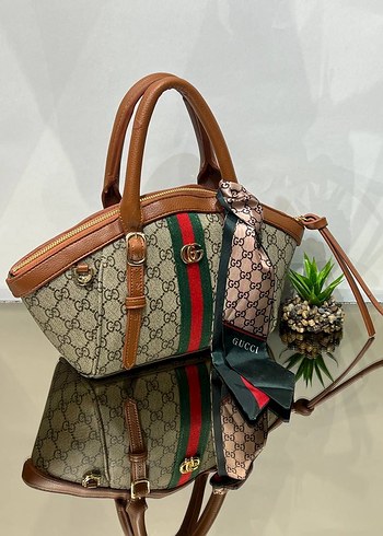 Gucci Siyah Baskılı Kadın Omuz Çantası - Görsel 13