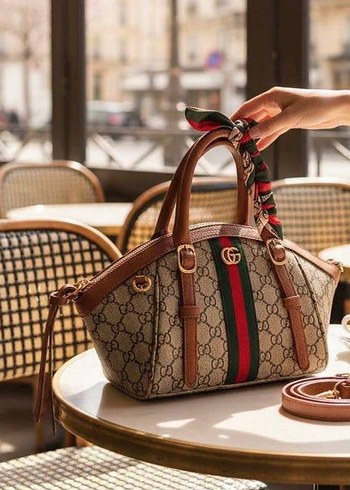 Gucci Siyah Baskılı Kadın Omuz Çantası - Görsel 18