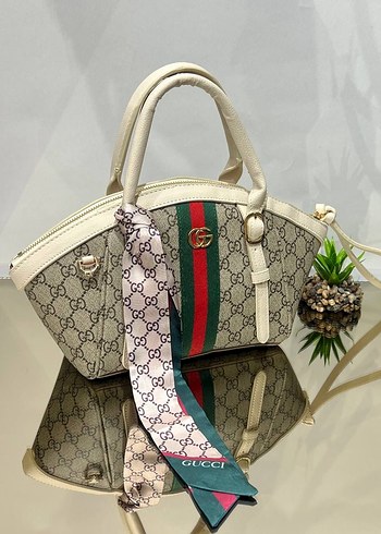 Gucci Siyah Baskılı Kadın Omuz Çantası - Görsel 9