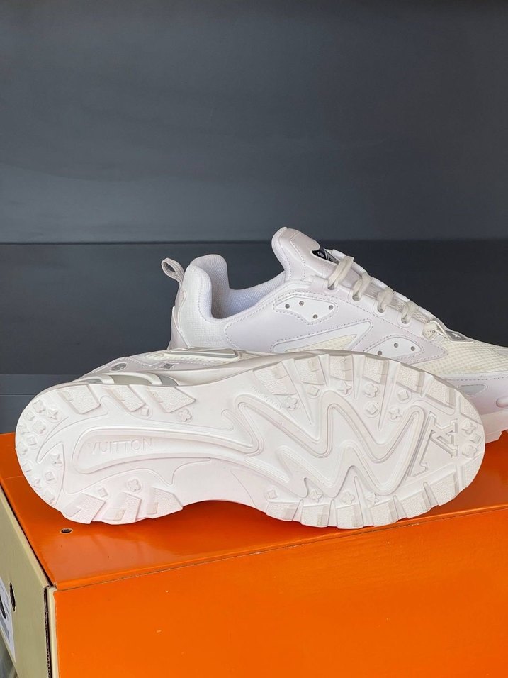 Louis Vuitton Siyah Erkek Spor Ayakkabı - Görsel 4