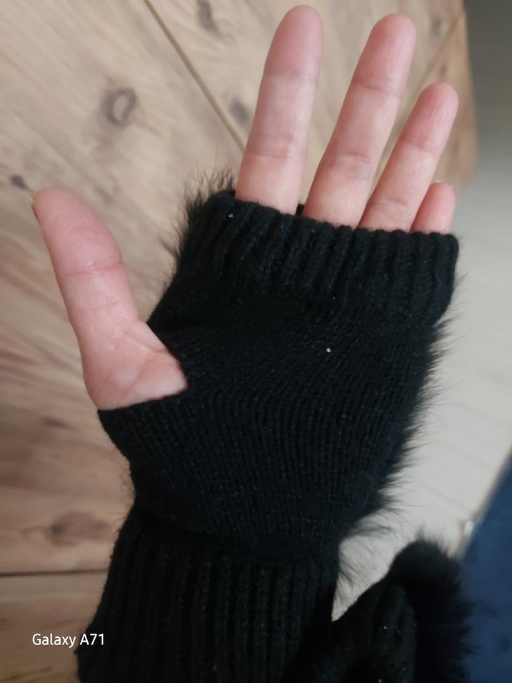 Kürk Detaylı Siyah Kadın Eldiven - Görsel 3