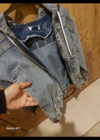 Kadın Gri Batik Desenli Denim Ceket - Görsel 3
