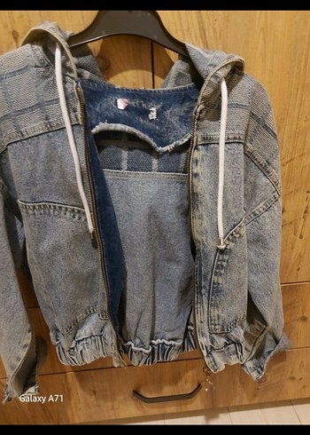 Kadın Gri Batik Desenli Denim Ceket - Görsel 4