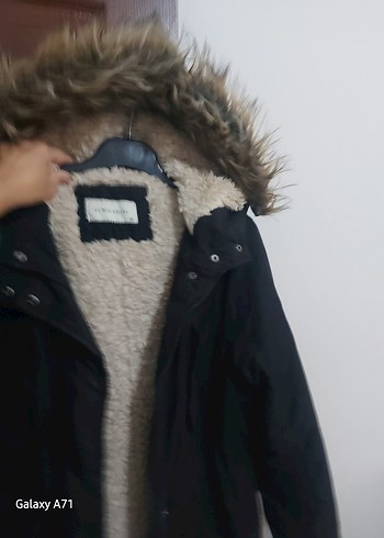 Siyah Düğmeli Kadın Kaban - Görsel 7