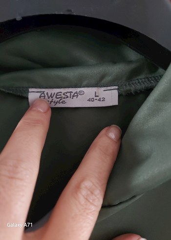 Gri li ve yesilli Düğmeli Kadın Eşofman Takımı - Görsel 5