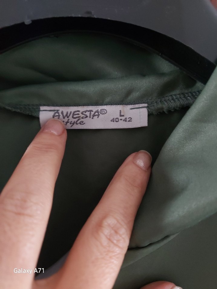 Gri li ve yesilli  Düğmeli Kadın Eşofman Takımı - Görsel 5