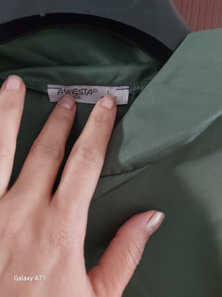 Gri li ve yesilli  Düğmeli Kadın Eşofman Takımı - Görsel 4