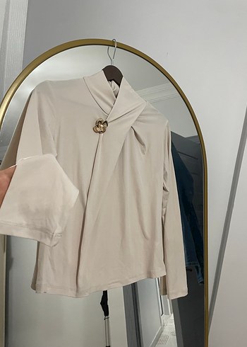 Zara Ekru Asimetrik Yaka Uzun Kollu Bluz