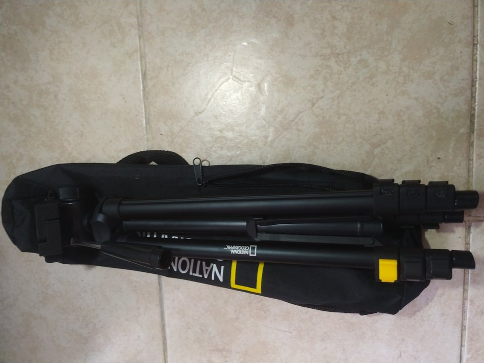 sıfır ürün National Geographic Siyah tripod - Görsel 2