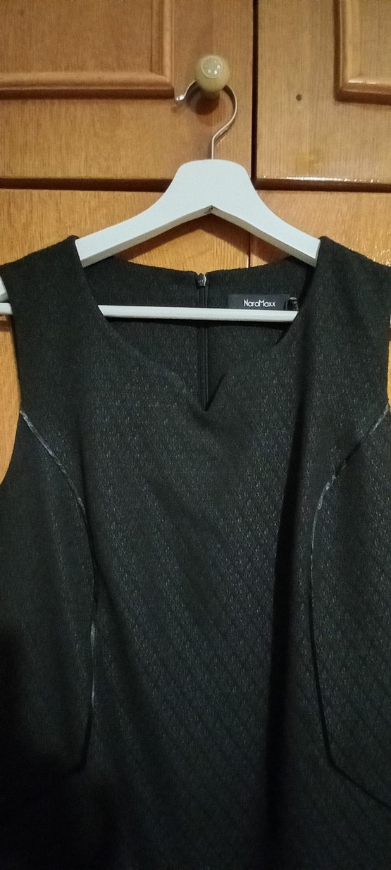 NARAMAXX  Siyah Midi  
Kolsuz Ofis Elbisesi - Görsel 4