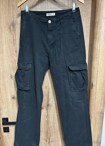 Pull and Bear Pull and bear kargo pantolon