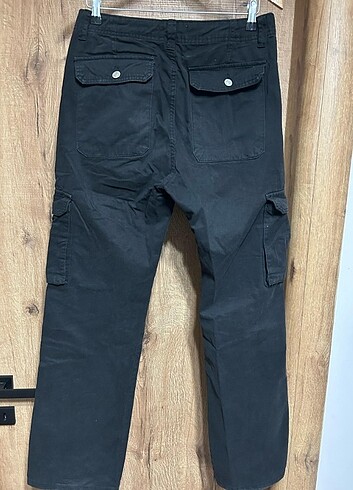 38 Beden Pull and bear kargo pantolon