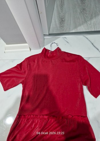 Kırmızı Uzun Renkli Fırfırlı Elbise - Görsel 3