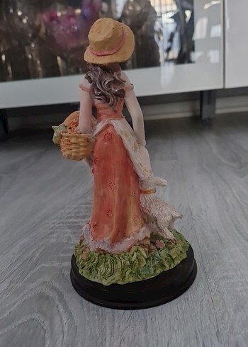 Pembe Pastel Kadın Figürlü Biblo - Görsel 2