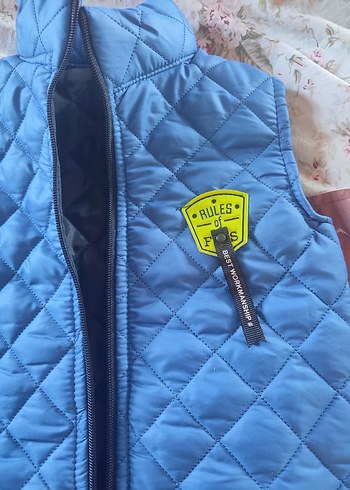 Mavi Erkek Çocuk Kapitone Yelek - Görsel 2