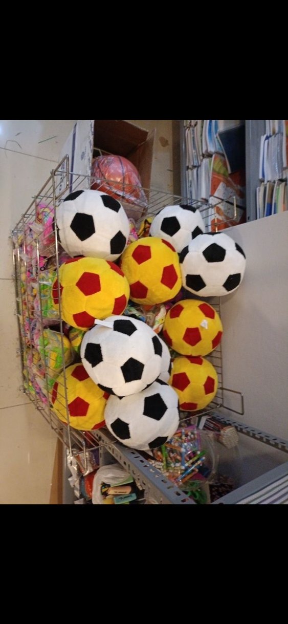 Renkli Futbol Desenli Peluş Toplar - Görsel 4