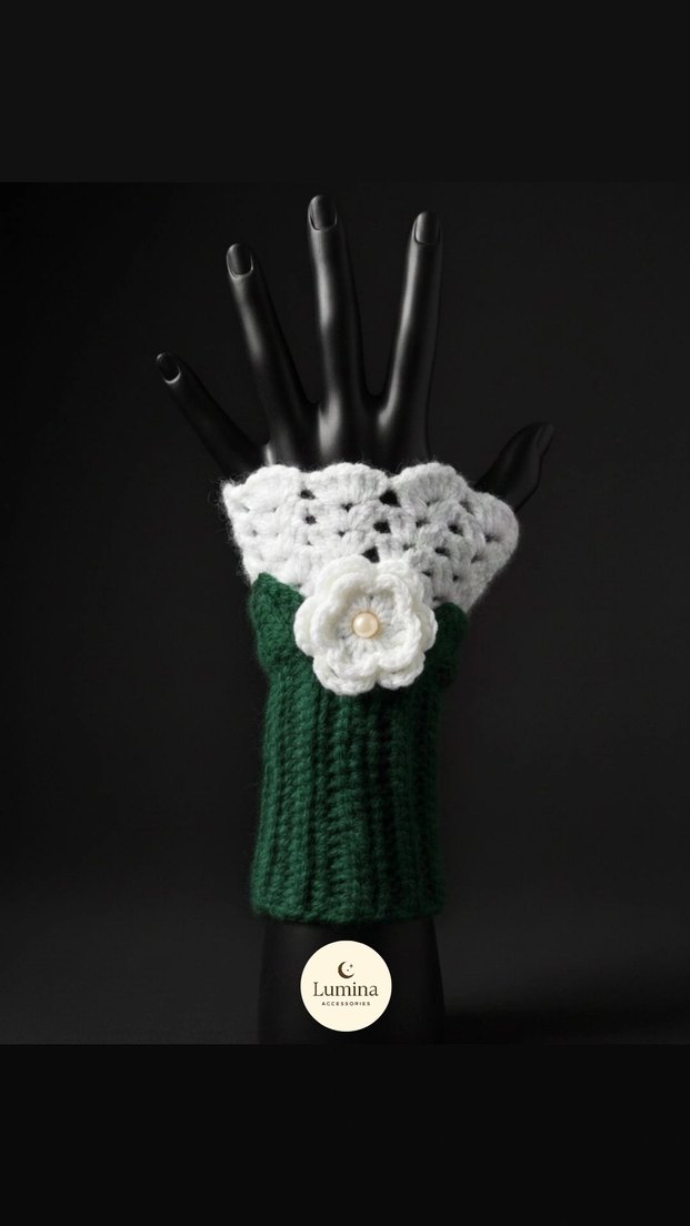 Çiçek Desenli Örgü Kadın Eldiveni - Görsel 3