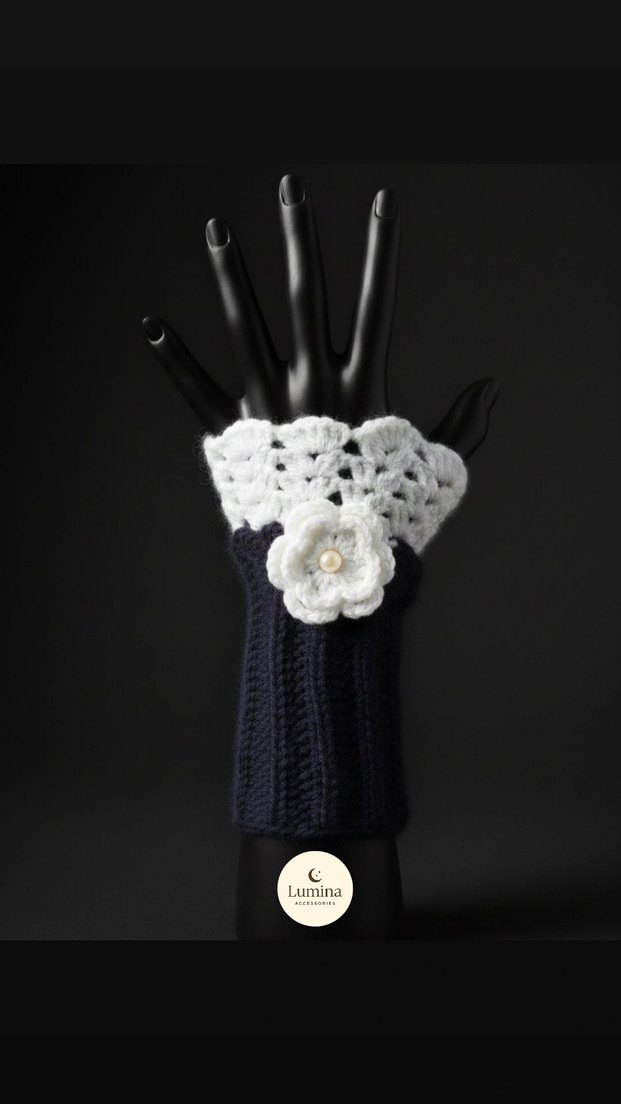 Çiçek Desenli Örgü Kadın Eldiveni - Görsel 2