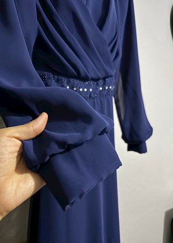 Uzun Kollu Lacivert Drapeli Abiye Elbise - Görsel 5