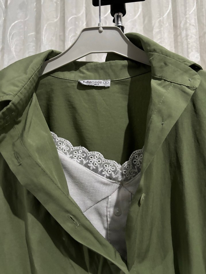 Düğmeli Yakalı Kadın Keten Gömlek - Görsel 4