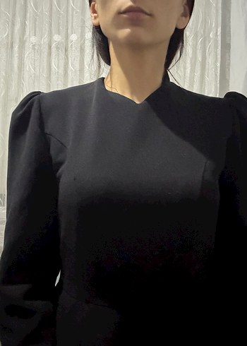 Siyah Uzun Kollu Yüksek Yakalı Kadın Elbise - Görsel 3