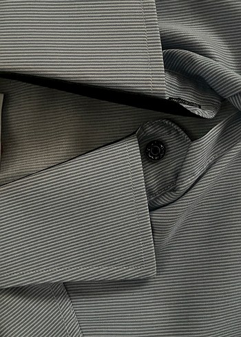 Düğmeli Kısa Kollu Erkek Gömlekler - Görsel 6