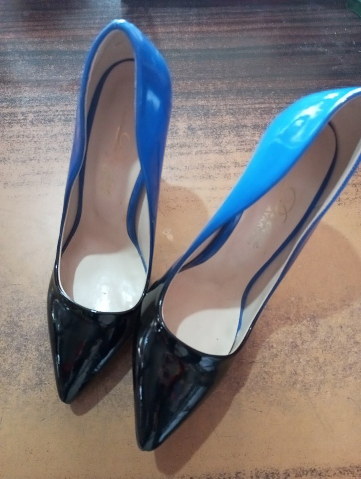 Parlak Mavi Siyah kalem topuk - Görsel 3